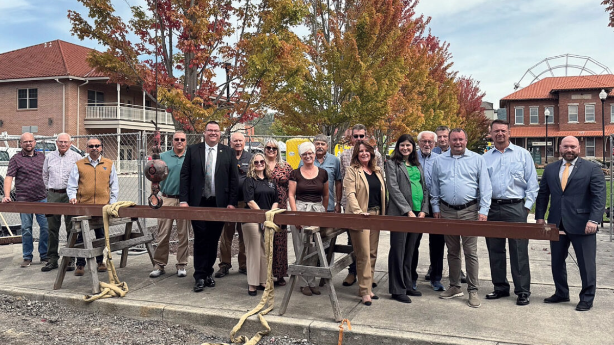 RCDA hosts ‘beam-setting’ ceremony for new Event Center
